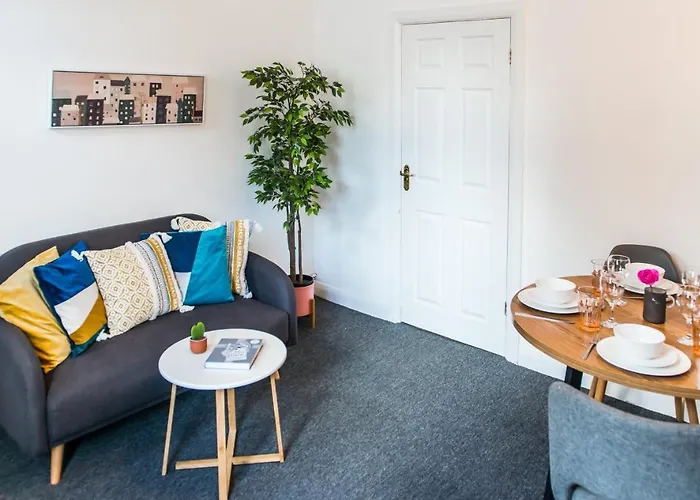 Ranby House - Cosy 2 Bed Home With Free Parking & Netflix By Rocketbnb